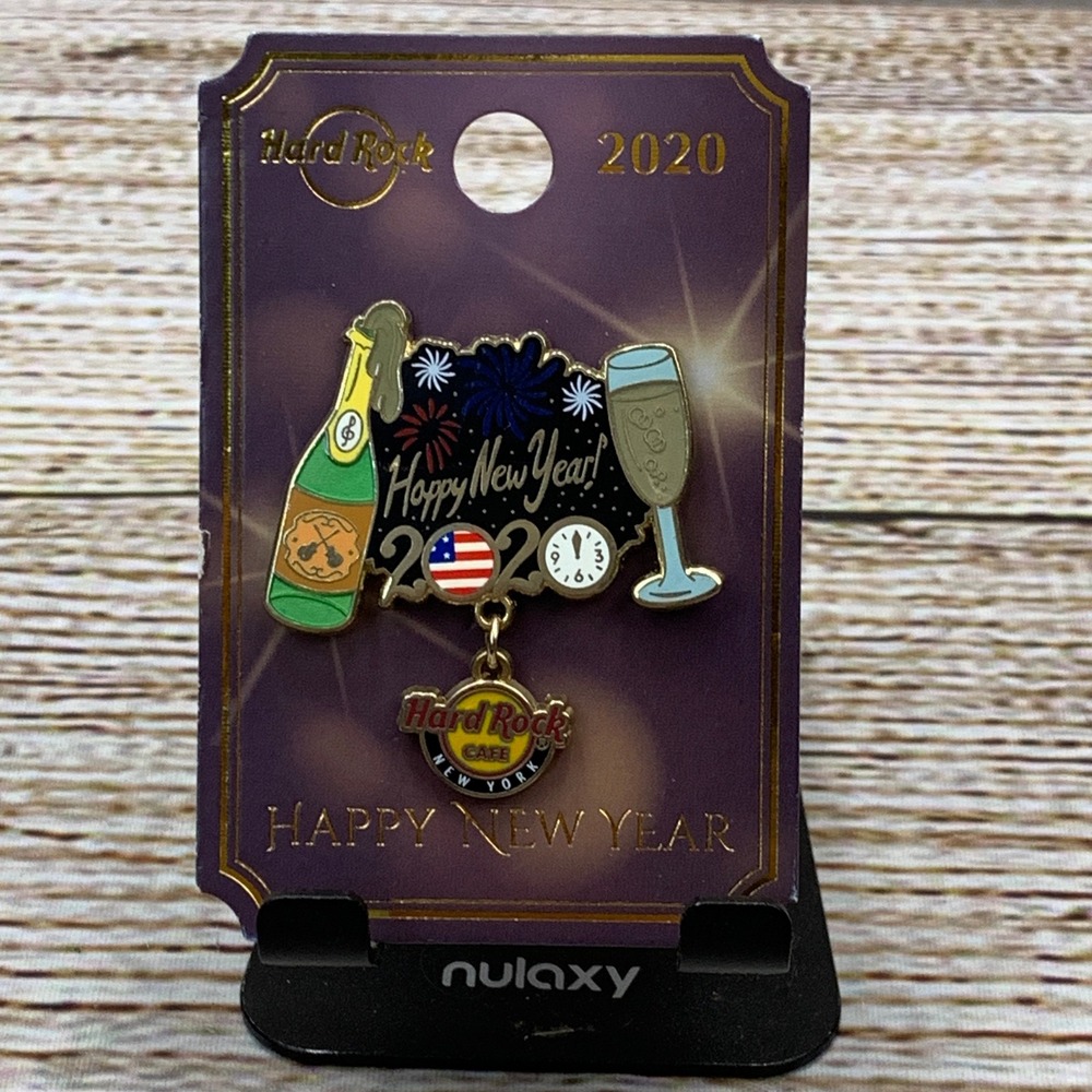 Hard‎ Rock Cafe New York 2020 Happy New Year Celebration Pin New on Card